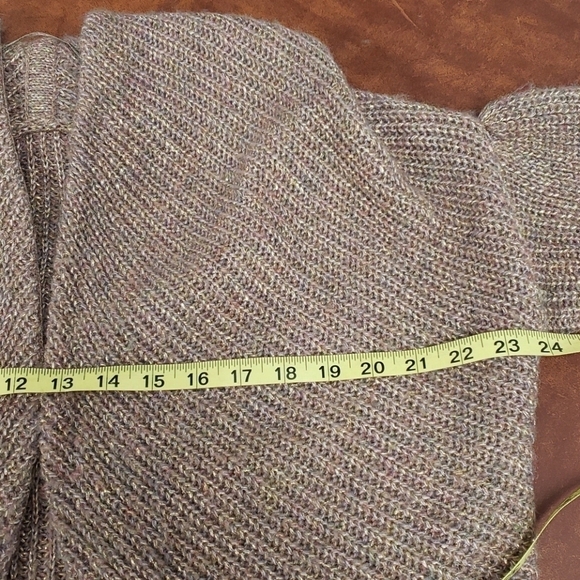 Cuddly Shrug Sweater Beige/Gold/Mauve O/S EUC - Picture 5 of 9